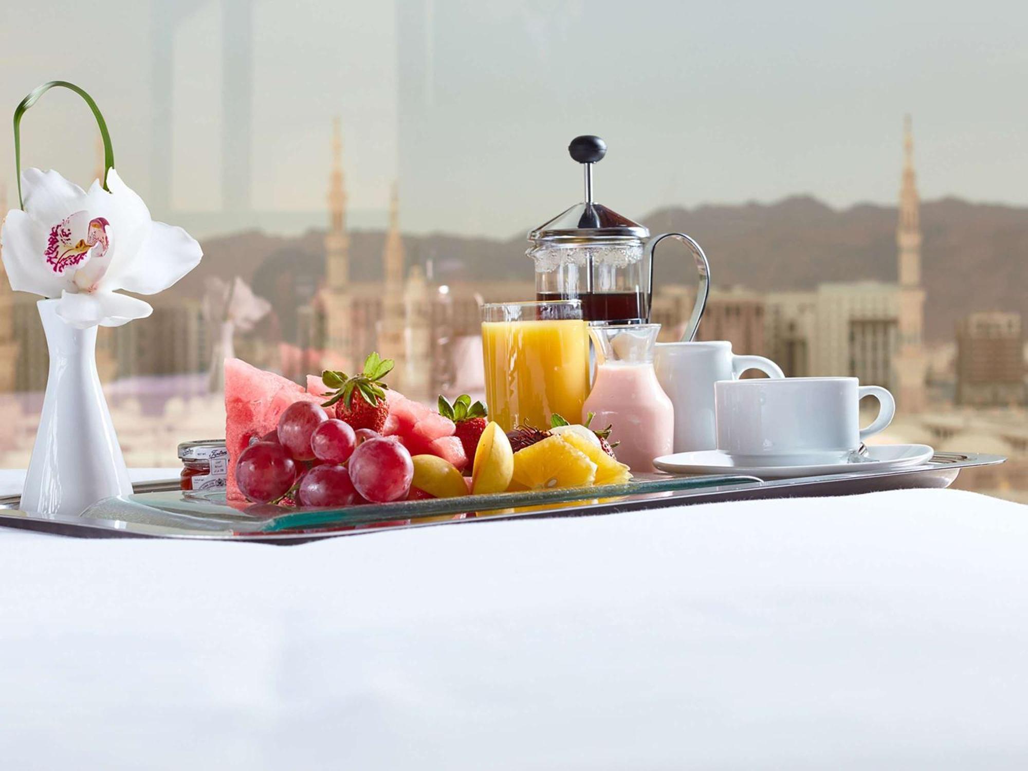 Hotel Pullman Zamzam Madina Medyna Zewnętrze zdjęcie